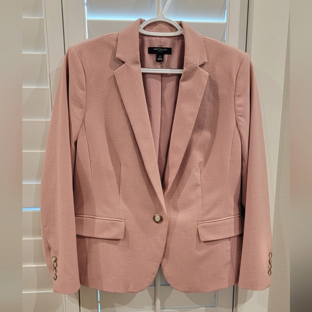 Ann Taylor 12P Blazer NWOT
